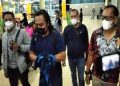 Arige Pandu, Pemilik Gudang BBM Ilegal Tiba di Jambi Kondisi Tangan Diborgol (foto: dok.ist)