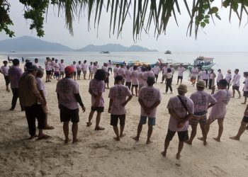 Rombongan Media Gathering FJM ikutin kegiatan di Pantai Pahawang, Lampung. (Foto: HN)
