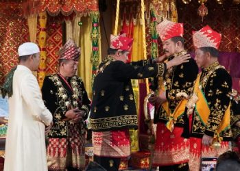 Mendagri dan Jaksa Agung Terima Gelar Adat Melayu Jambi. (Foto:Dok.ist)